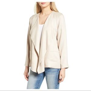 ASTR The Label -Textured Drape Front Light Blazer